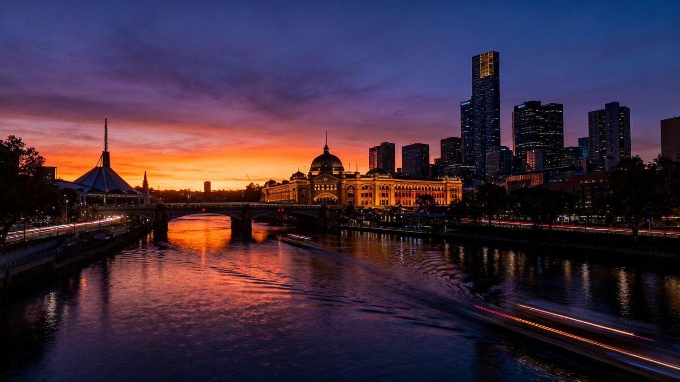Melbourne skyline at dusk with Yarra River